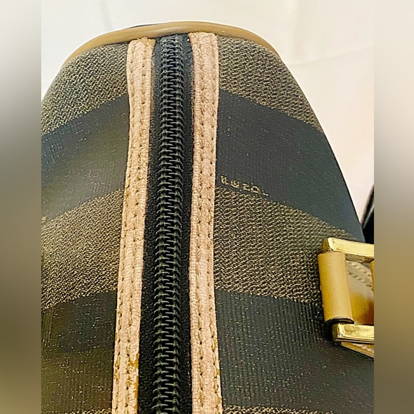 Fendi Hand Bag Brown/ great condition - Picture 7 of 13